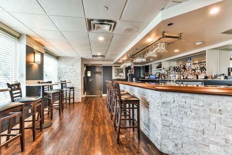 Radisson Suite Hotel Toronto Airport