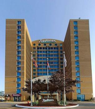 Radisson Suite Hotel Toronto Airport