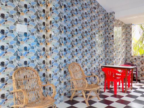 Hostal Romaldo Guest House