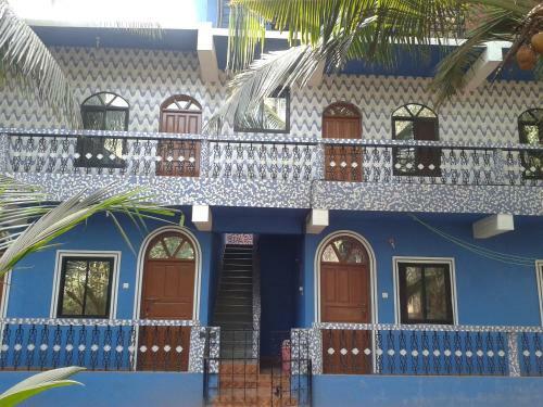 Hostal Romaldo Guest House