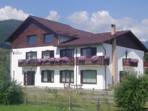 Hostal Serena Guesthouse Bran