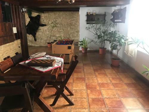 Hostal Pensiunea Cerbul Carpatin