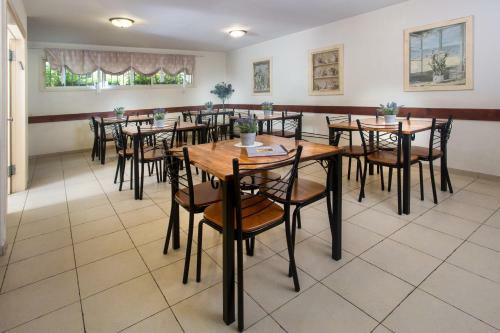 Hapina-shel-michal Hotel