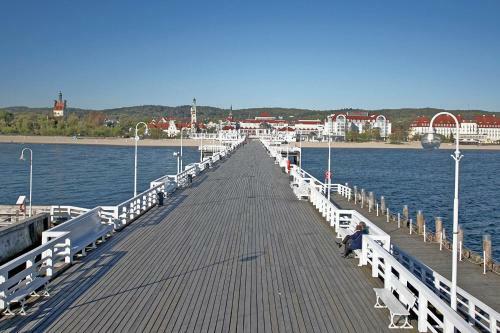 Apartment With Cosy Garden