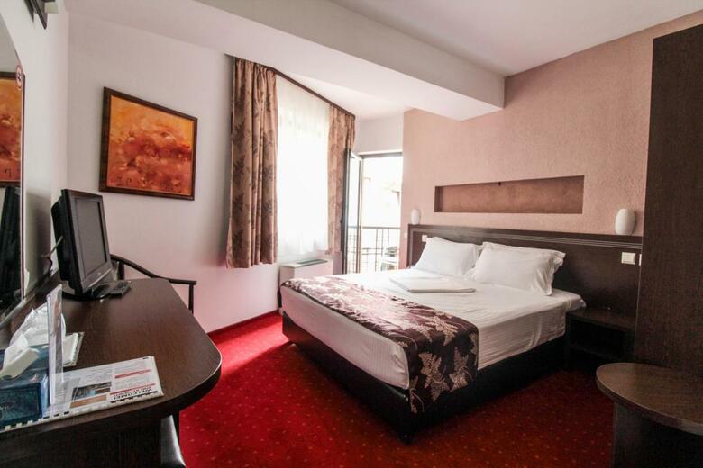 Hotel Razvan