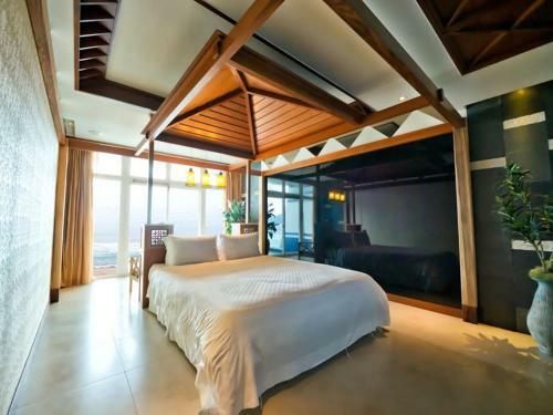 Hotel White House Beach Resort