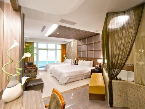 Hotel White House Beach Resort