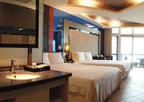 Hotel White House Beach Resort