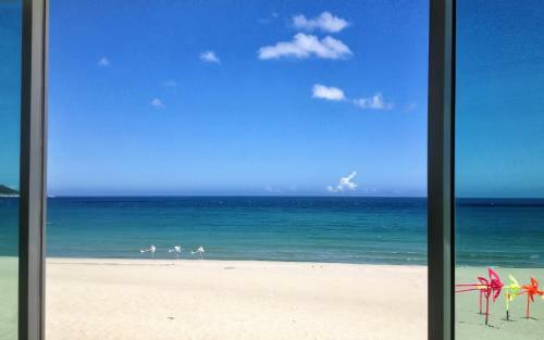 Hotel White House Beach Resort