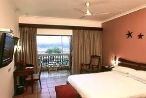 Hotel Lazy Lagoon Sarovar Portico Suites