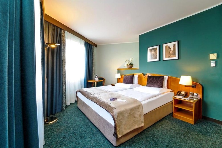 Plaza Prague Hotel