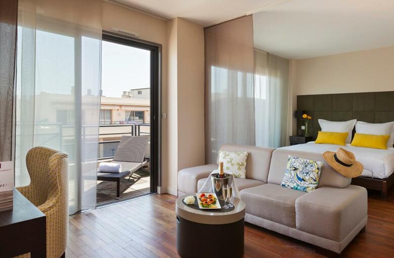 Hotel Neh� Suites Cannes Croisette