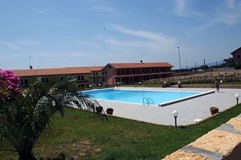 Aparthotel Baia Dei Canonici