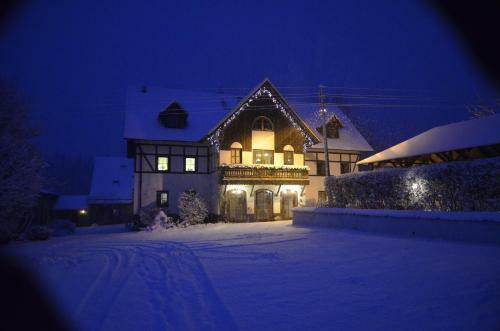 Hostal Go?ciniec Nowa Wioska