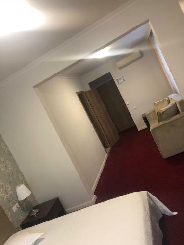 Eden Hotel
