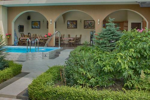 Hostal Matsesta Lili Guest House