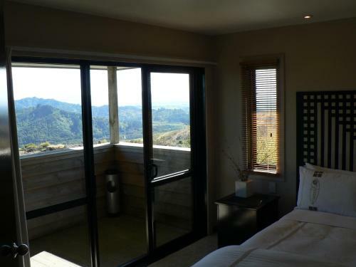 Hillside Hotel