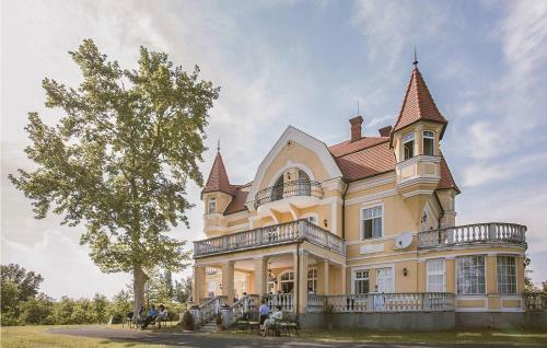 Holiday Home Kopaszdomb H�z-fony�d