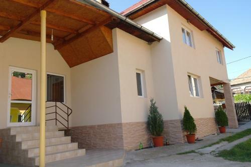 Hostal Pensiunea Arkoudaki