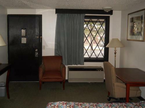 Value Inn Motel - Oak Creek