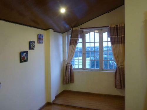 Authentic Family Homestay