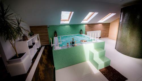 Hostal Pensiunea Un Baiat Si O Fata