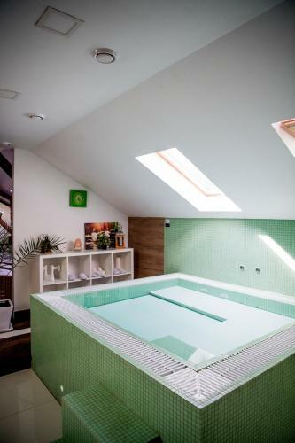 Hostal Pensiunea Un Baiat Si O Fata