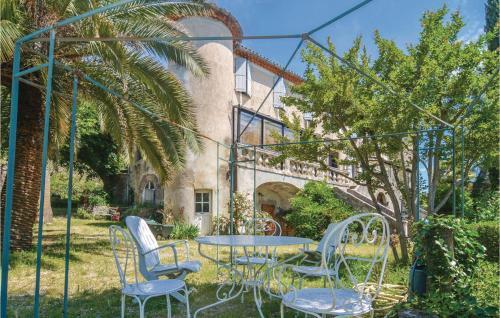 Apartment St. Jean-du-pin St-1301