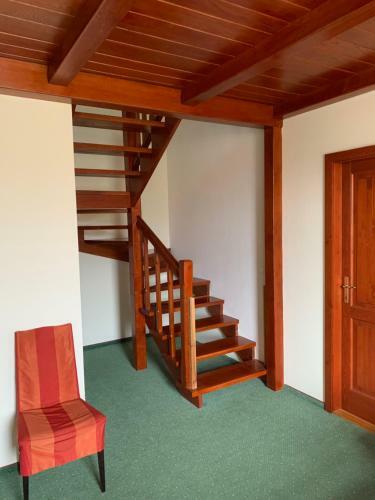 Anna-m�ria Villa Hotel