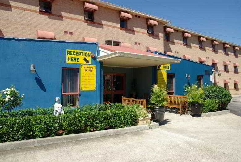 Sleep Express Motel