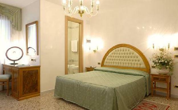 Hotel Antica Casa Carettoni