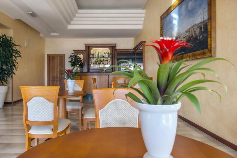 Astura Palace Hotel