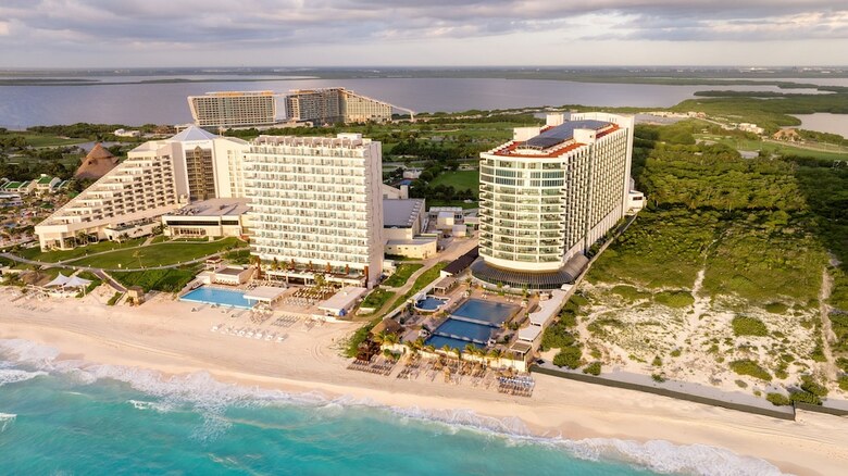 Hotel Seadust Cancun Family Resort