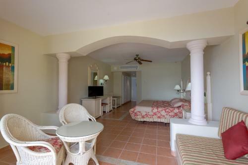 Hotel Eurostars Grand Cayacoa