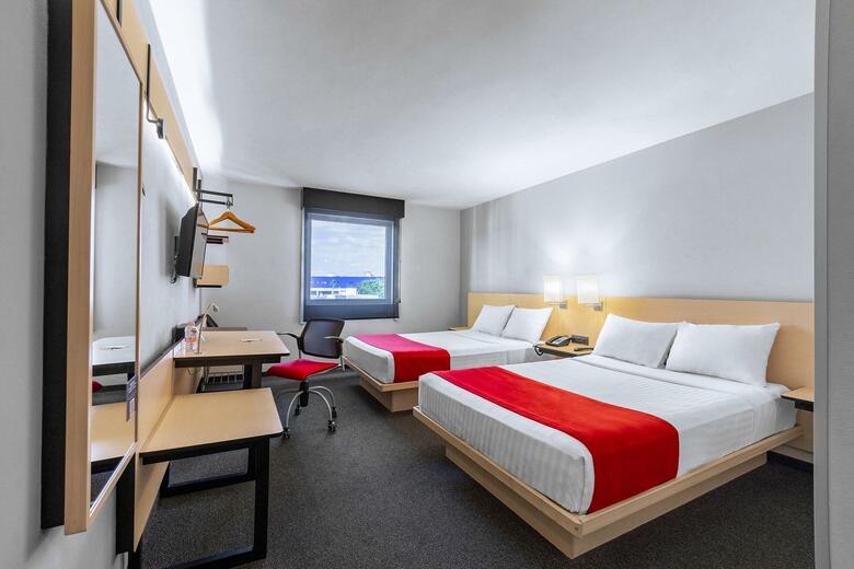 Hotel City Express Guadalajara Expo