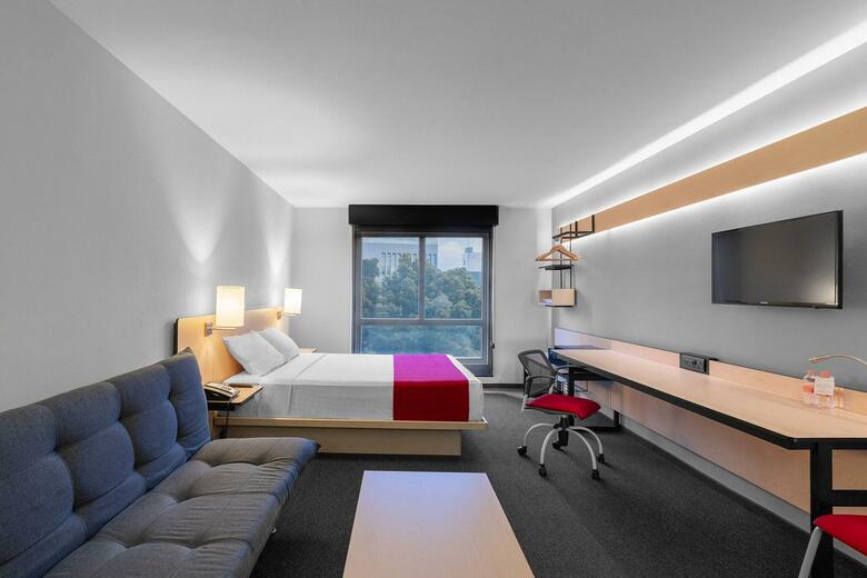 Hotel City Express Guadalajara Expo