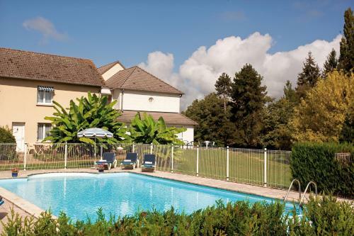 Hotel Logis H�tel Du Pont Neuf