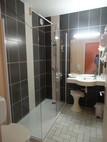 Hotel Logis H�tel Du Pont Neuf