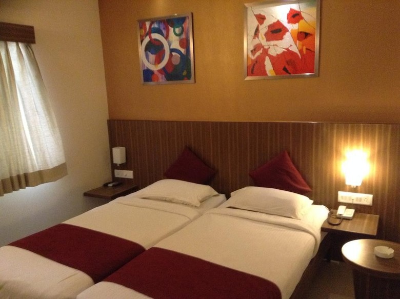 Hotel Nandhana Marathahalli