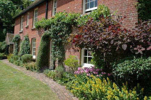 Warre Cottage