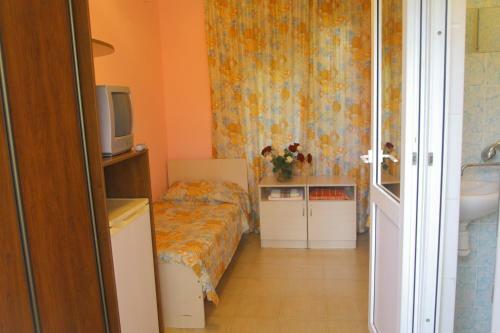 Hostal Guest House Alyans