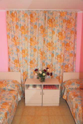 Hostal Guest House Alyans