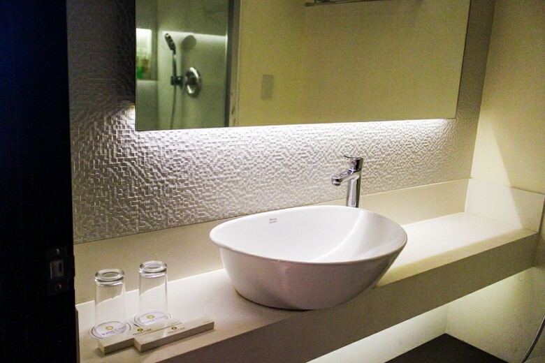 Hotel Home Crest Residences