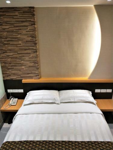 Dahshin Hotel