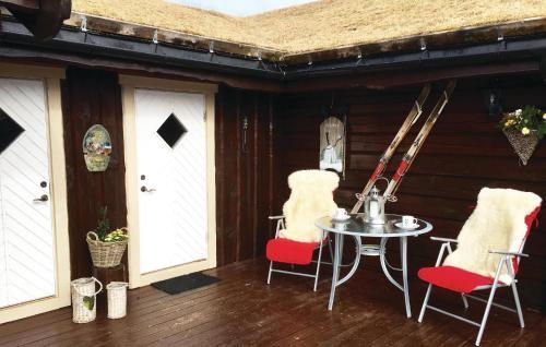 Holiday Home Ikornnes Elvebu