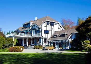 Hamurana Lodge Boutique Hotel