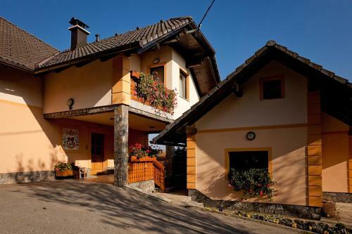 Apartamentos Tourist Farm ?krbina