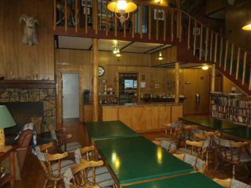 Hotel Black Cat Guest Ranch