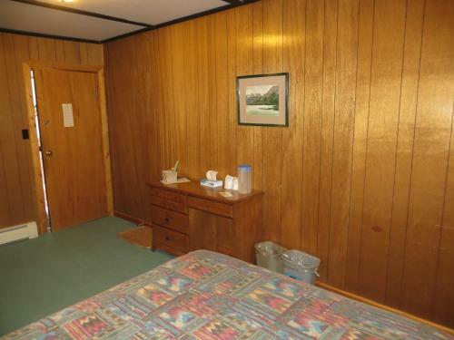 Hotel Black Cat Guest Ranch