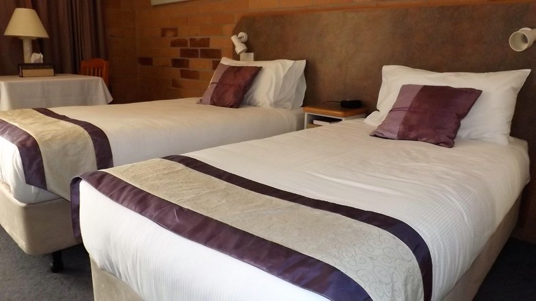Copper Country Motor Inn & Restaurant